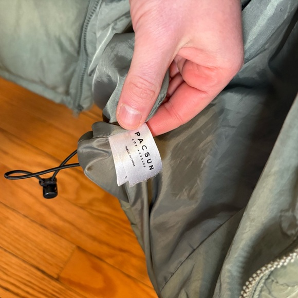 PacSun Olive Puffer Jacket - Picture 3 of 3